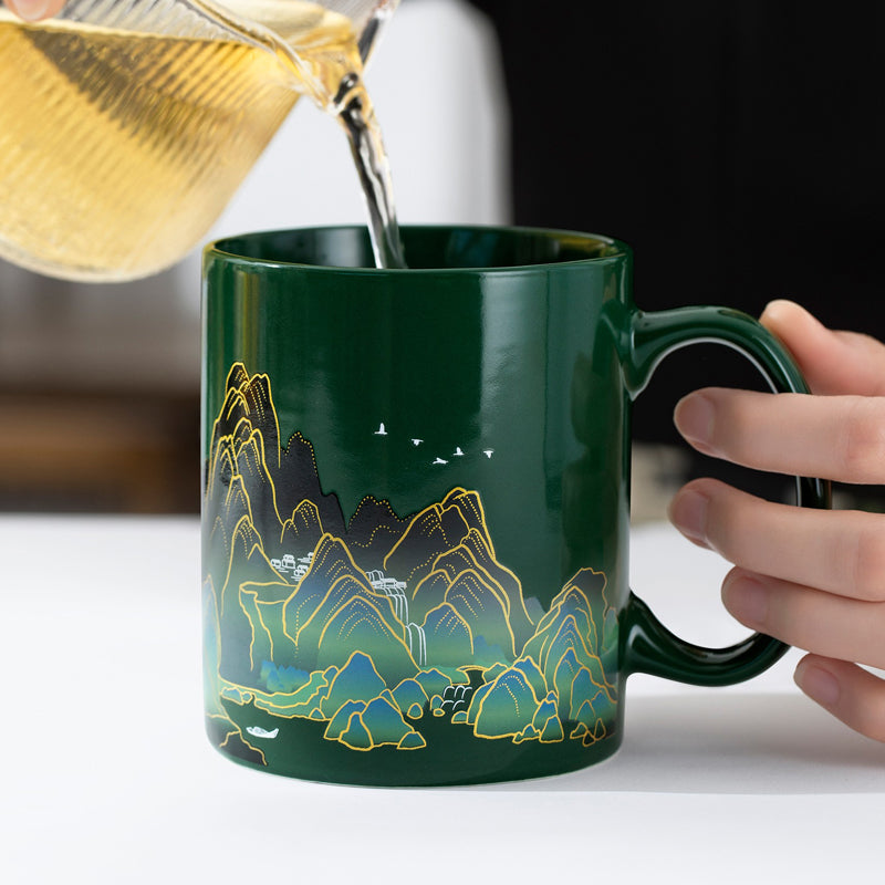 A Thousand Li of Rivers and Mountains Thermochromic Mug