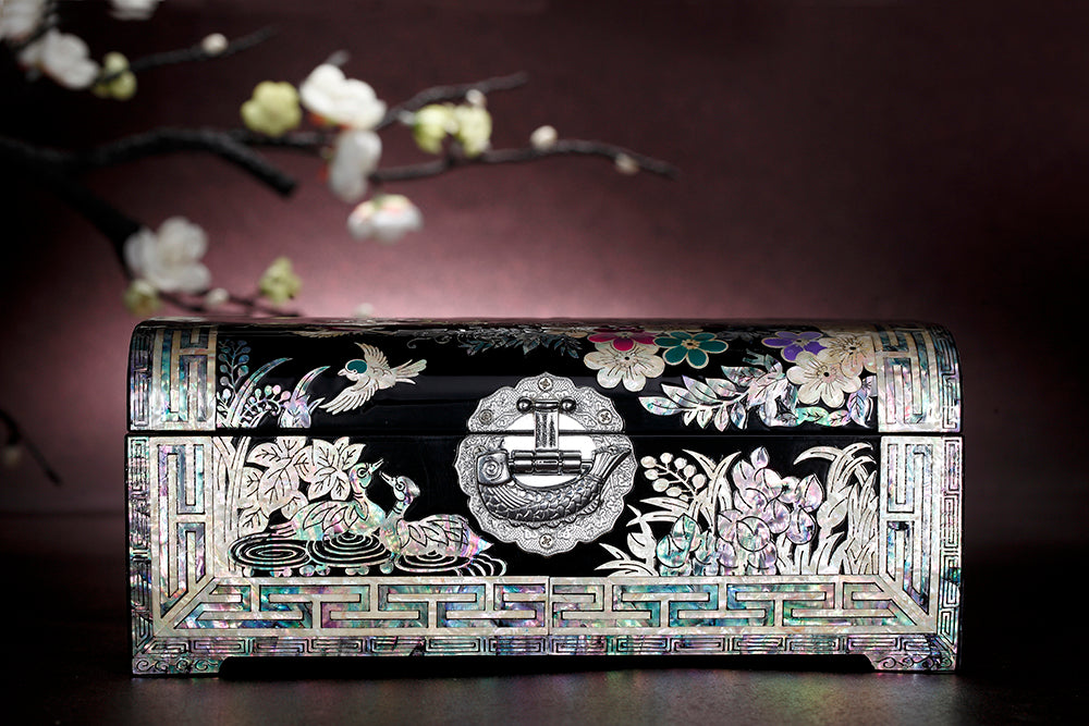 Luodian Heritage Jewelry Box - Oriental Treasures