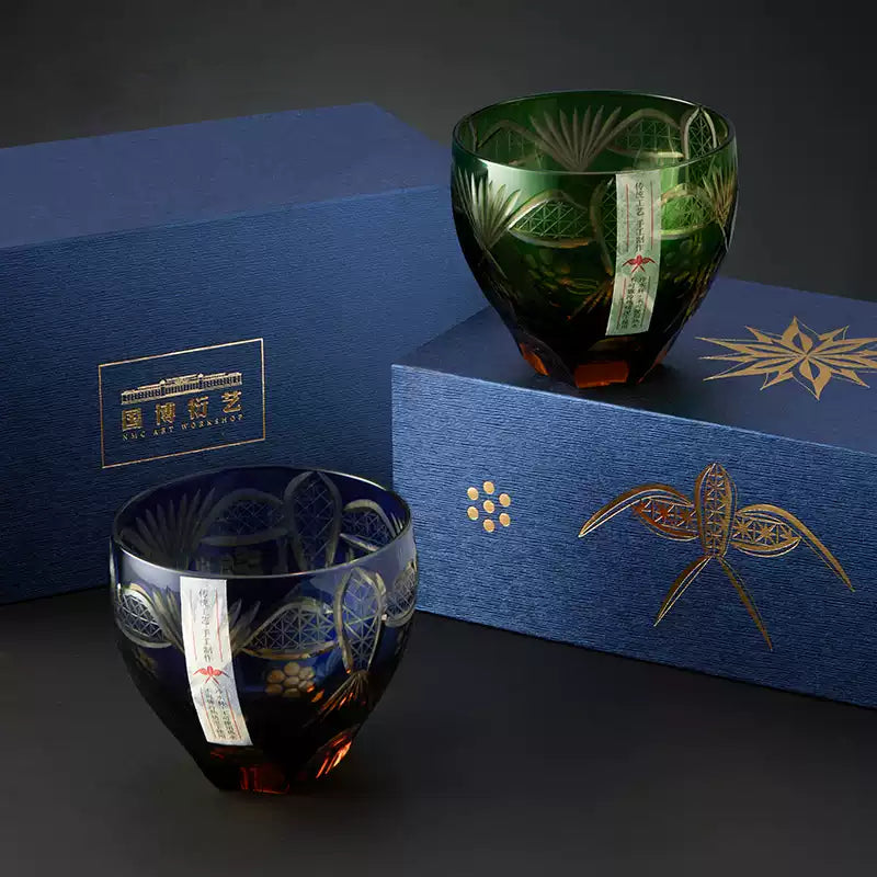 Haiyan Heqing Handcrafted Relief Glass Cup – National Museum of China