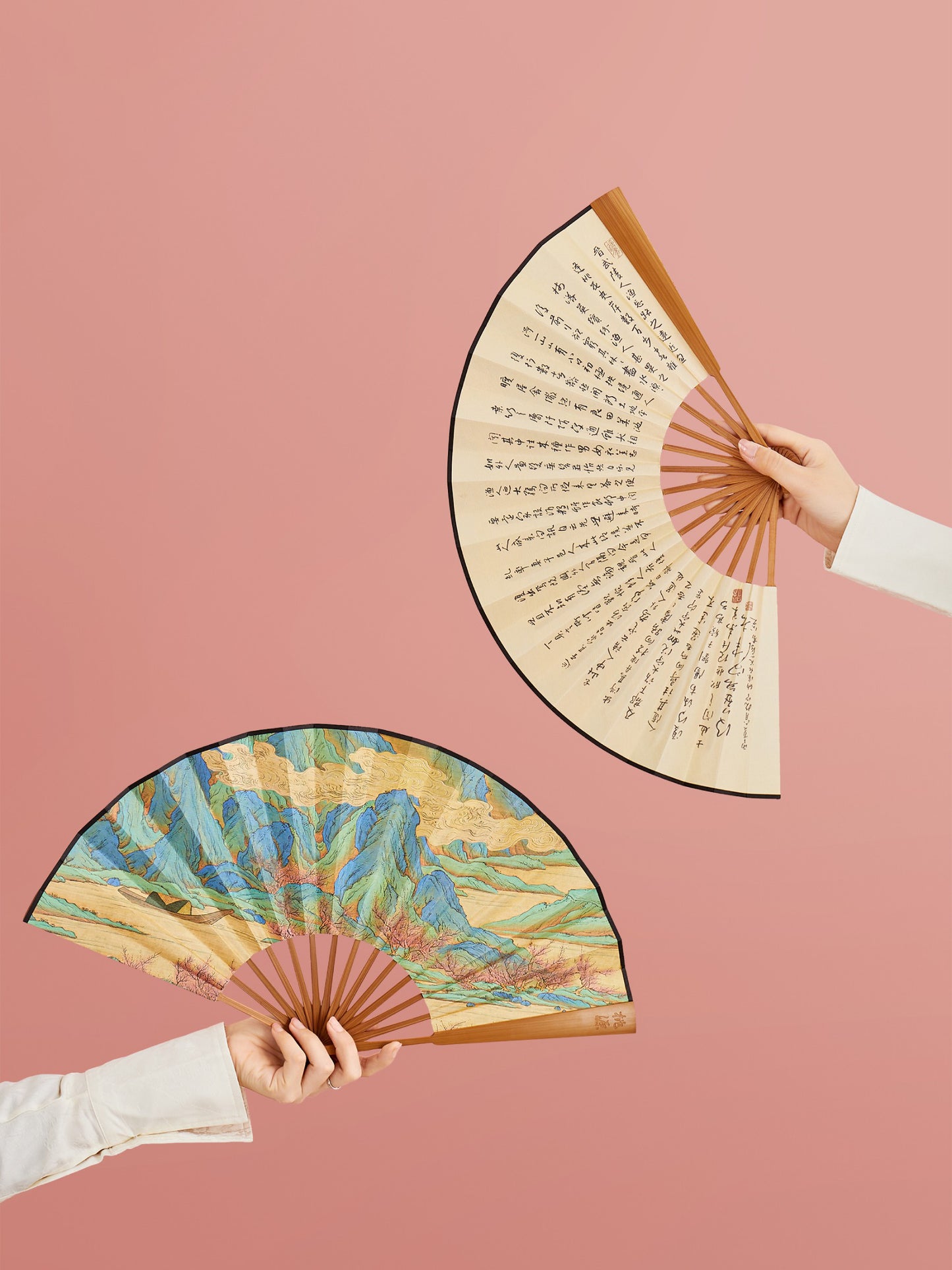 Chinese Cultural Heritage Fan – Famous Paintings & Modern Elegance for Collectors