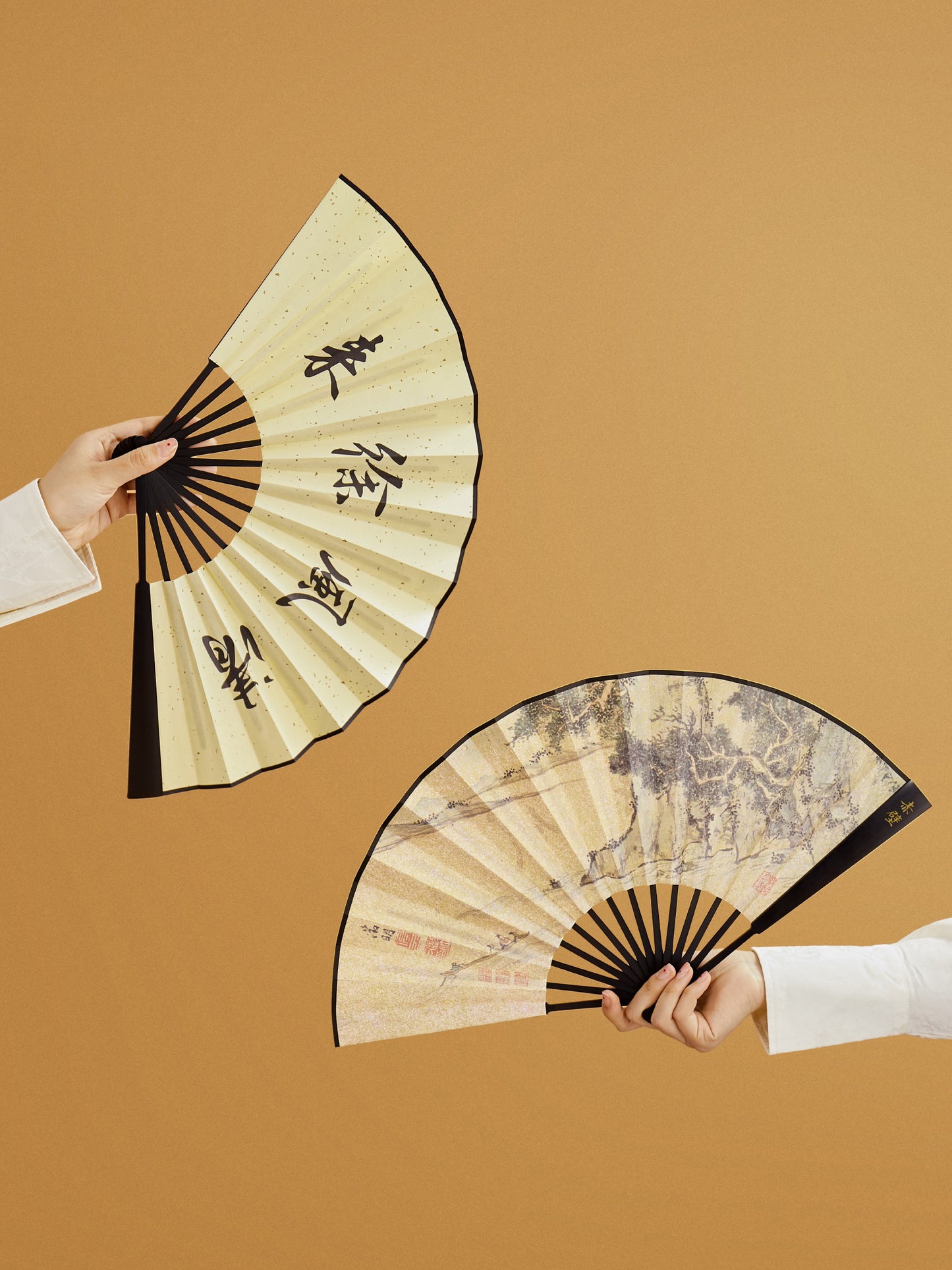Chinese Cultural Heritage Fan – Famous Paintings & Modern Elegance for Collectors