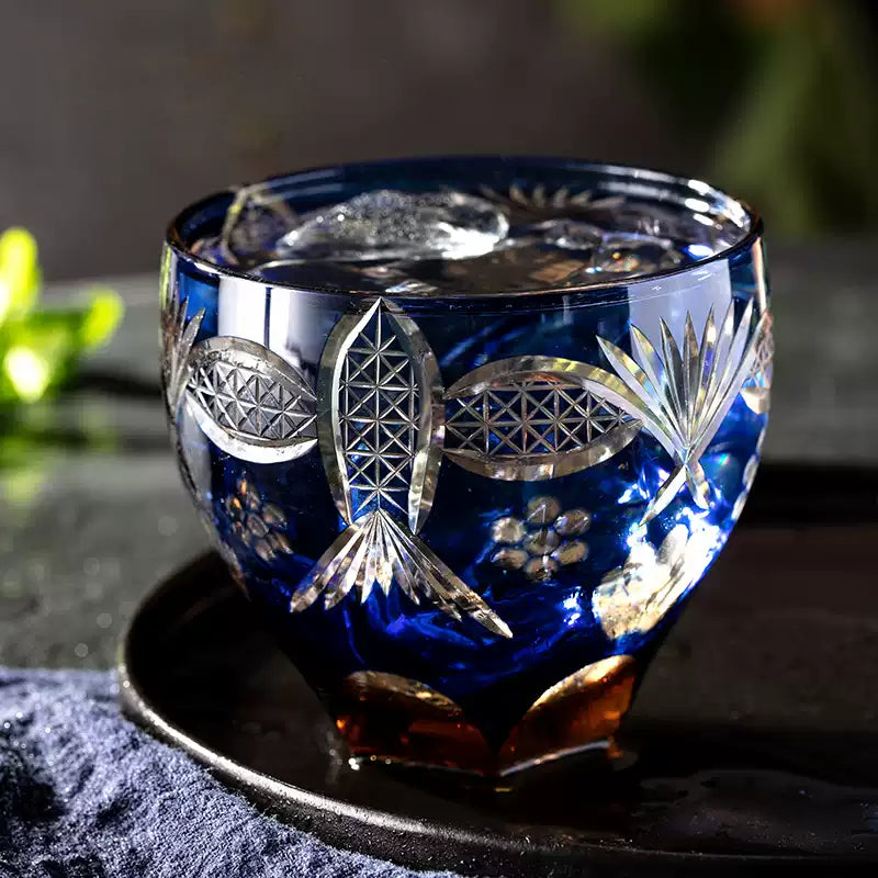 Haiyan Heqing Handcrafted Relief Glass Cup – National Museum of China