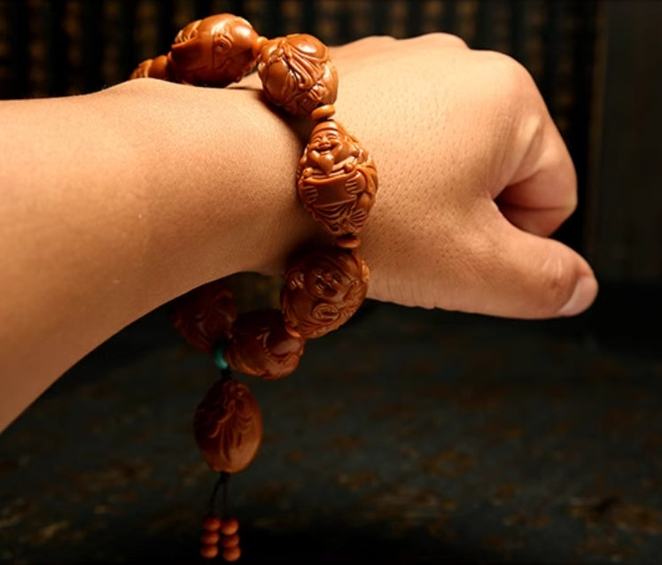 Olive Kernel Bracelet: Eight Treasures and the God of Wealth - Oriental Treasures