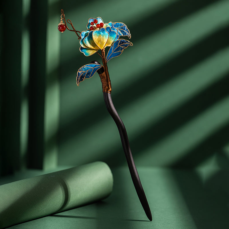 Intangible Cultural Heritage Silk Velvet Hairpin - Elegant Floral Design