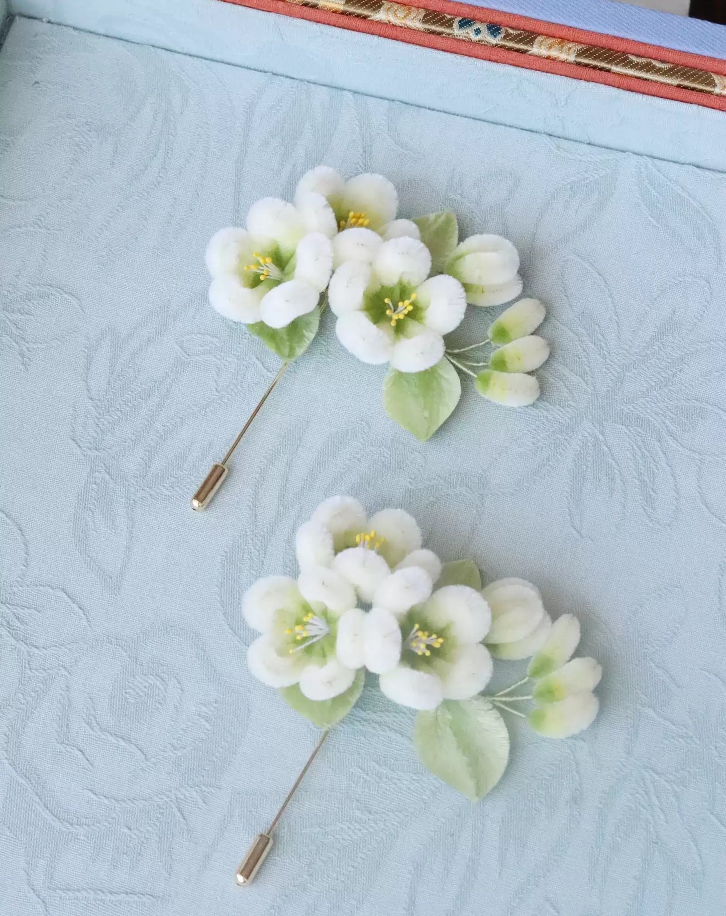 Yangzhou Silk Velvet Brooch - Intangible Cultural Heritage Flower Brooch